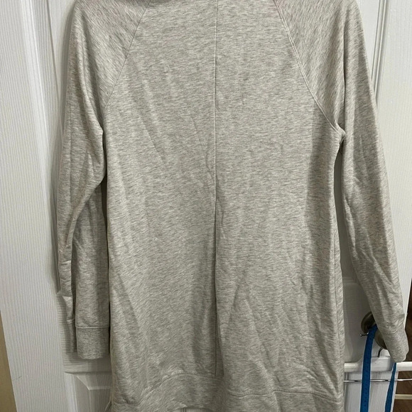 OLD NAVY Shirt/Top/Tunic Sweatshirt With Gemstones CLASSIC  Maternity  SZ L - Picture 4 of 6
